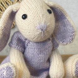 Knitting Kit – Chloë Rabbit