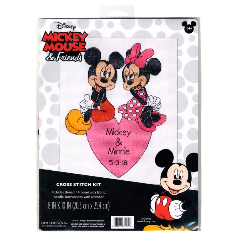 Minnie Recibe un Regalo de Mickey Mouse 