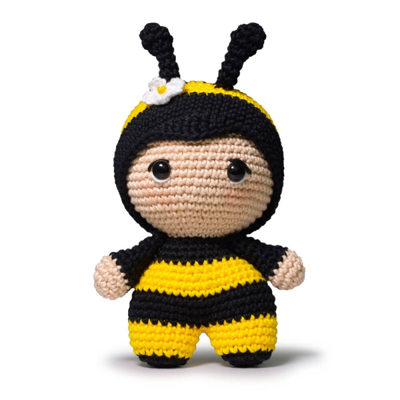 amigurumi kit - crochet bumble bee craft kit