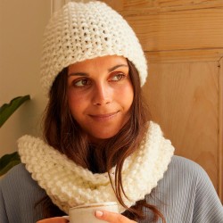 TRICOT KIT - THE COSY HAT &...