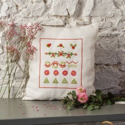 EMBROIDERY KIT - VINTAGE...